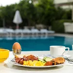 Ilyssion Holidays Daire