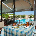 דירה Ilyssion Holidays יאליסוס